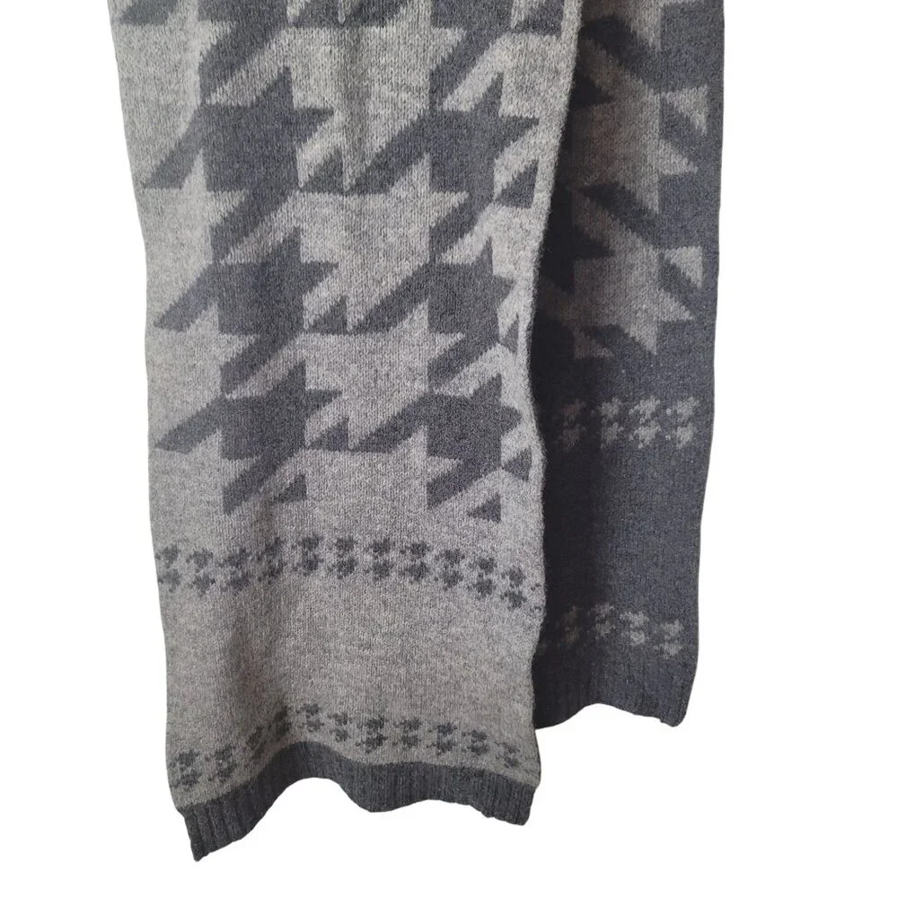 Gant Men's Houndstooth Scarf Gray 100% Lambswool Classic Winter Accessory